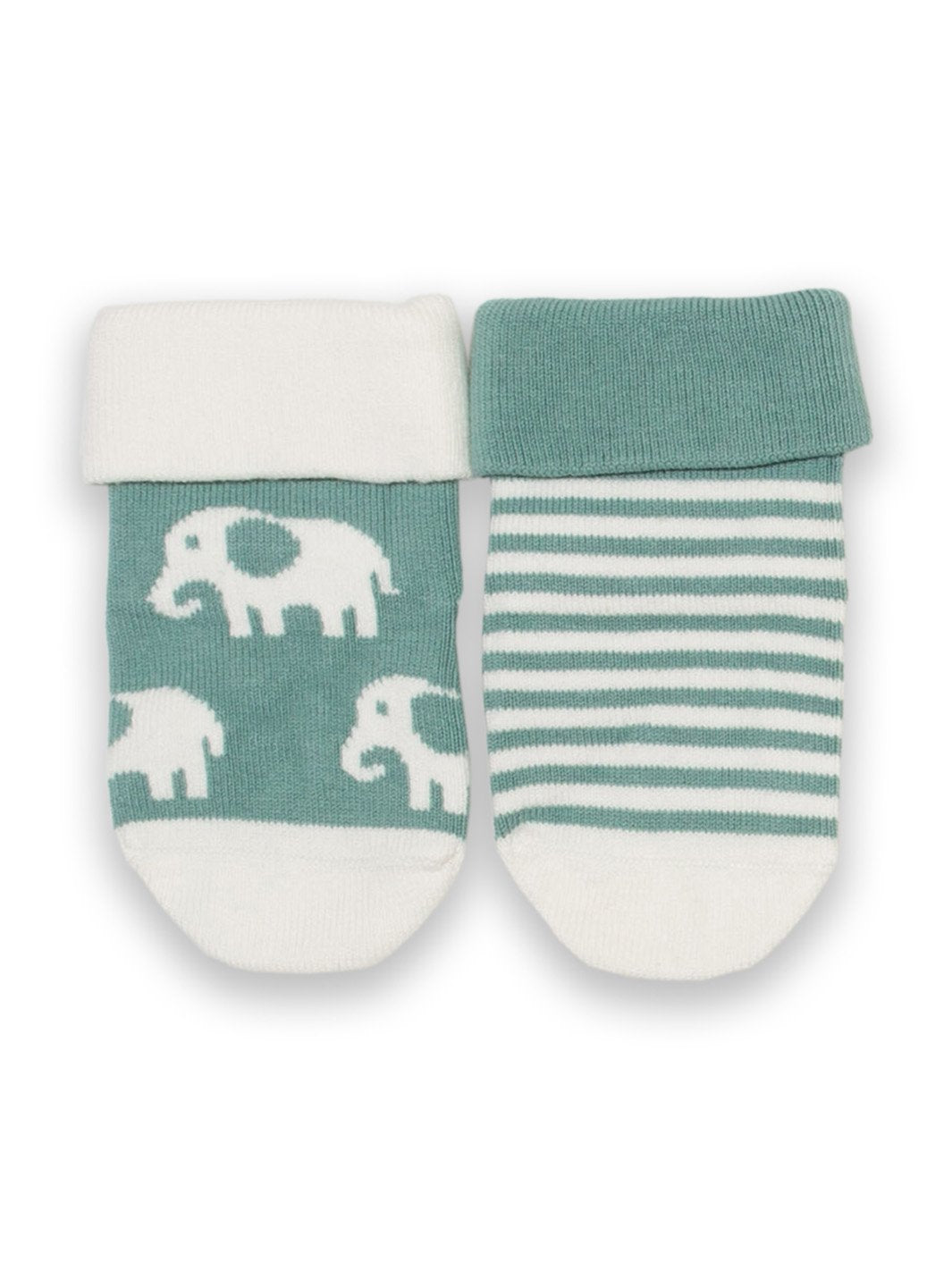 Pack de dos pares de calcetines de algodón orgánico en tonos verde abeto y crema, con un diseño de elefante y rayas clásicas, perfectos para mantener los pies de los bebés abrigados y cómodos.