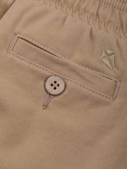 Pantalón tipo chinos beige