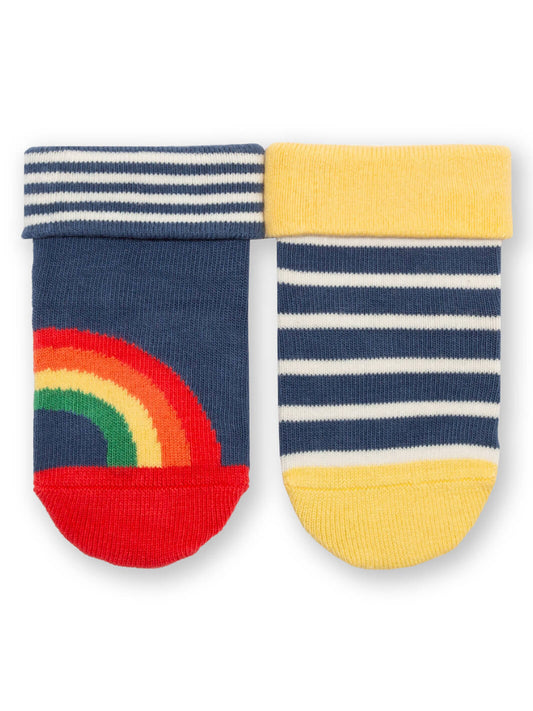 Calcetines de bebé orgánicos con diseño arcoíris y rayas azul marino, pack de 2, vista frontal